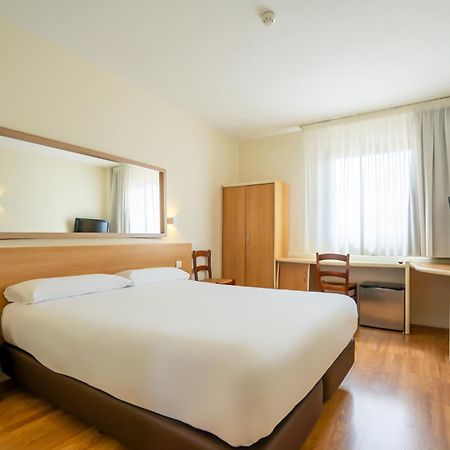 Hotel Yit Ciudad De Эльче Экстерьер фото