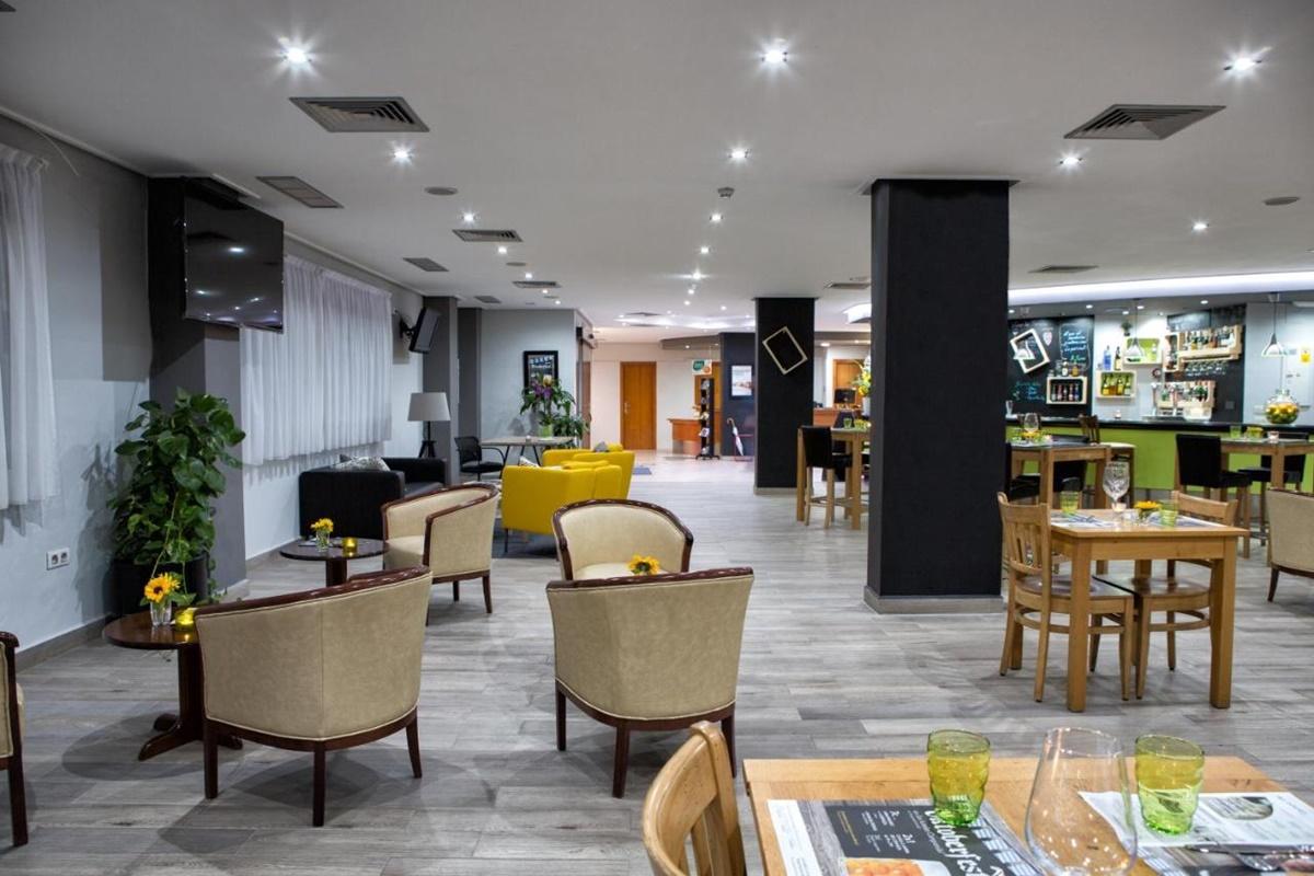 Hotel Yit Ciudad De Эльче Экстерьер фото