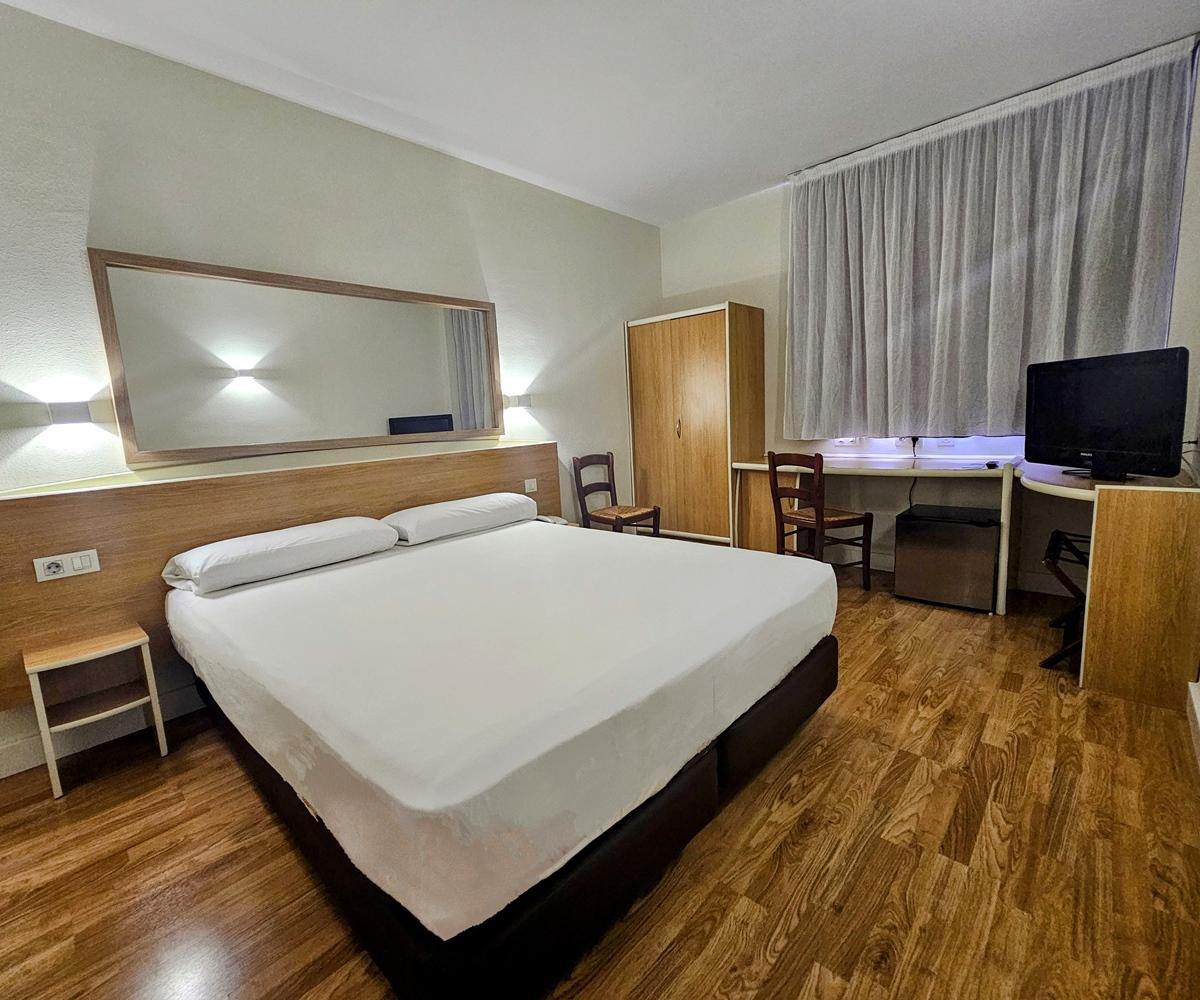 Hotel Yit Ciudad De Эльче Экстерьер фото