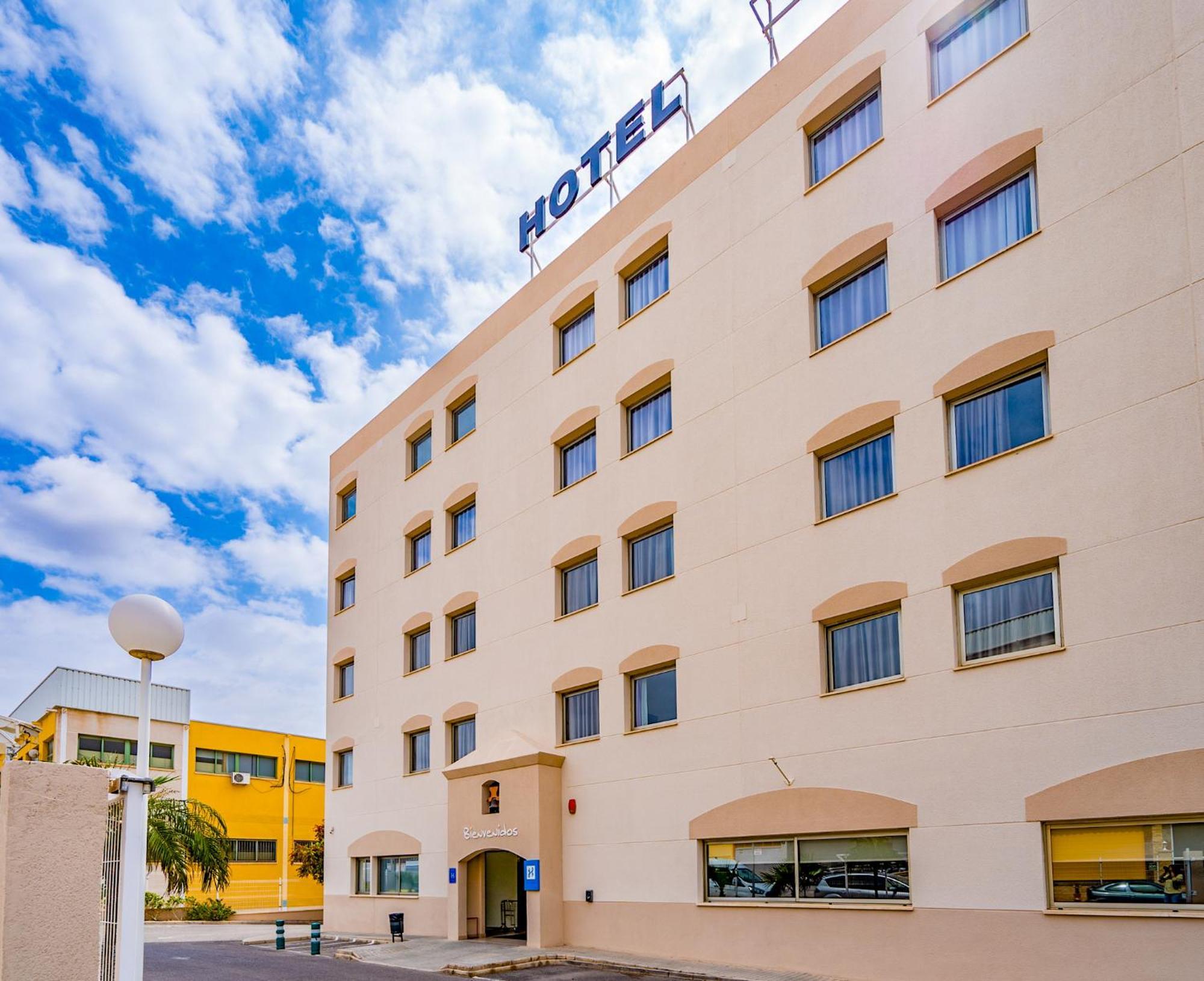 Hotel Yit Ciudad De Эльче Экстерьер фото