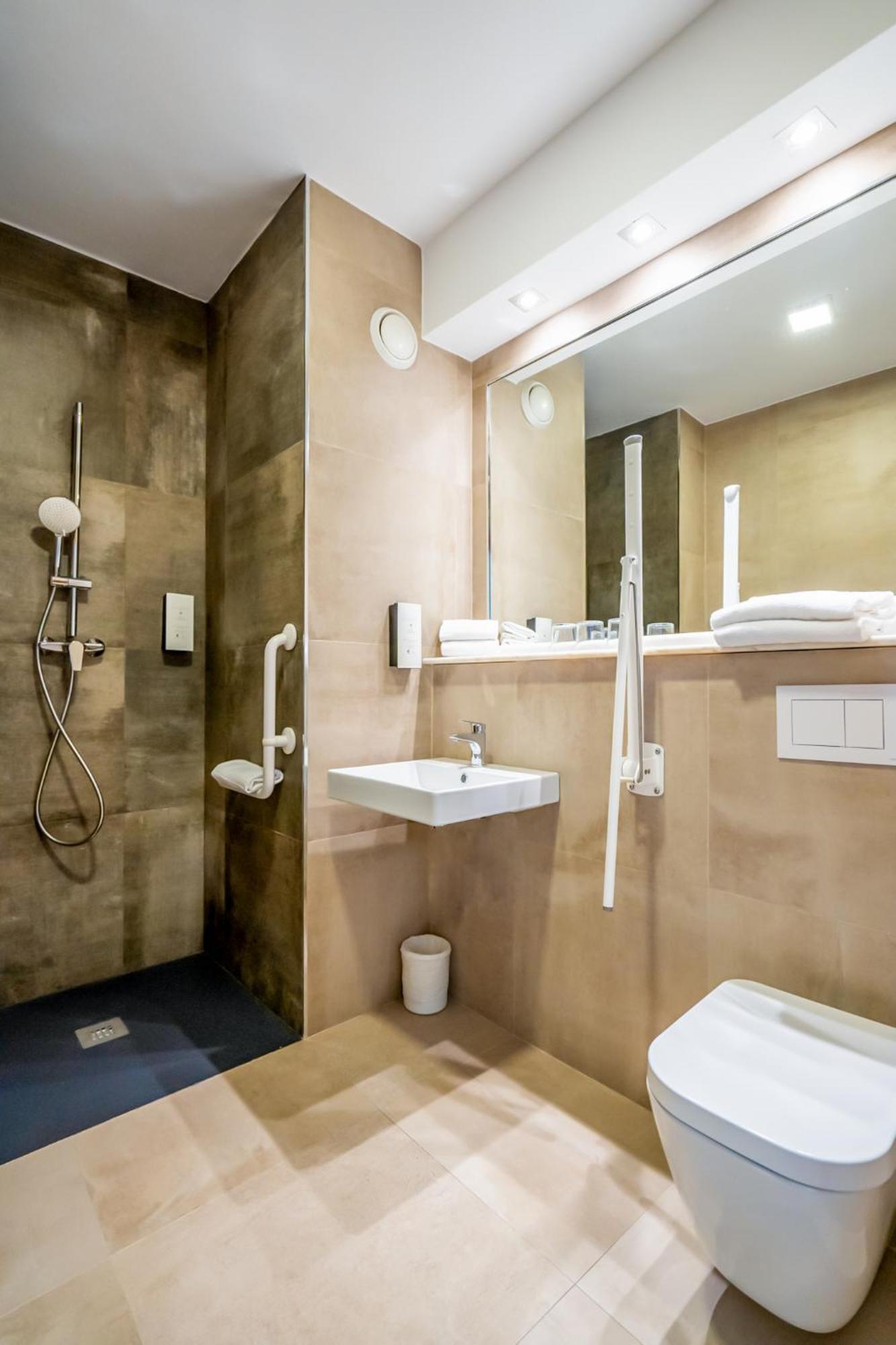 Hotel Yit Ciudad De Эльче Экстерьер фото